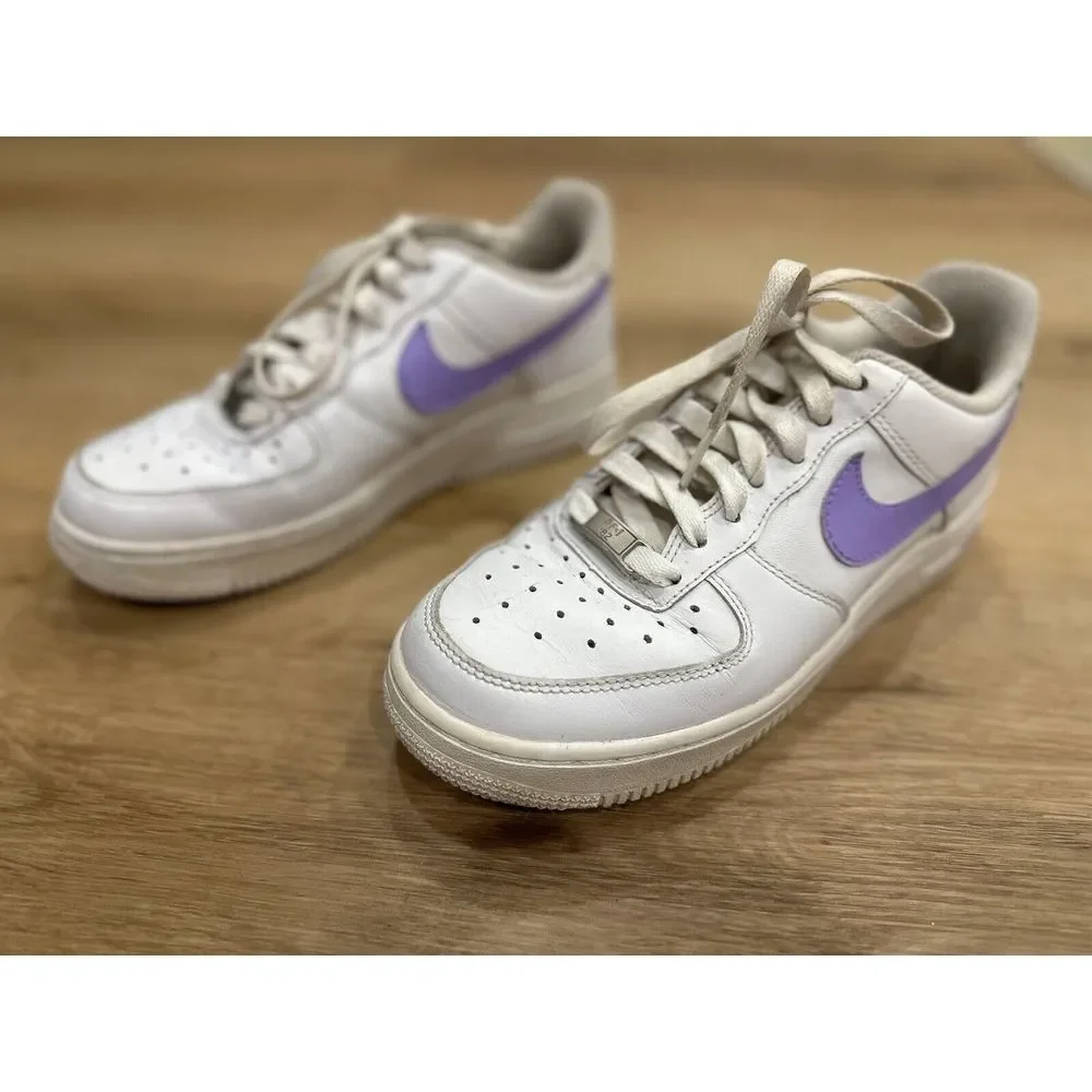 Women's‎ 2009 Nike Air White And Purple Size 6.5 315115-112